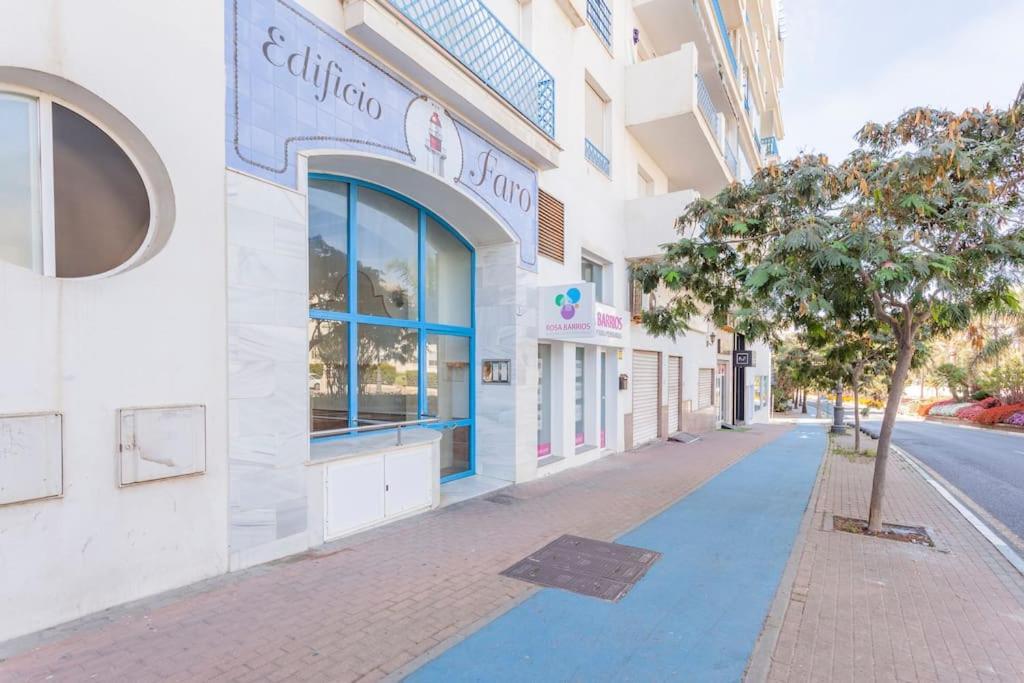 Faro Puerto Estepona Dış mekan fotoğraf