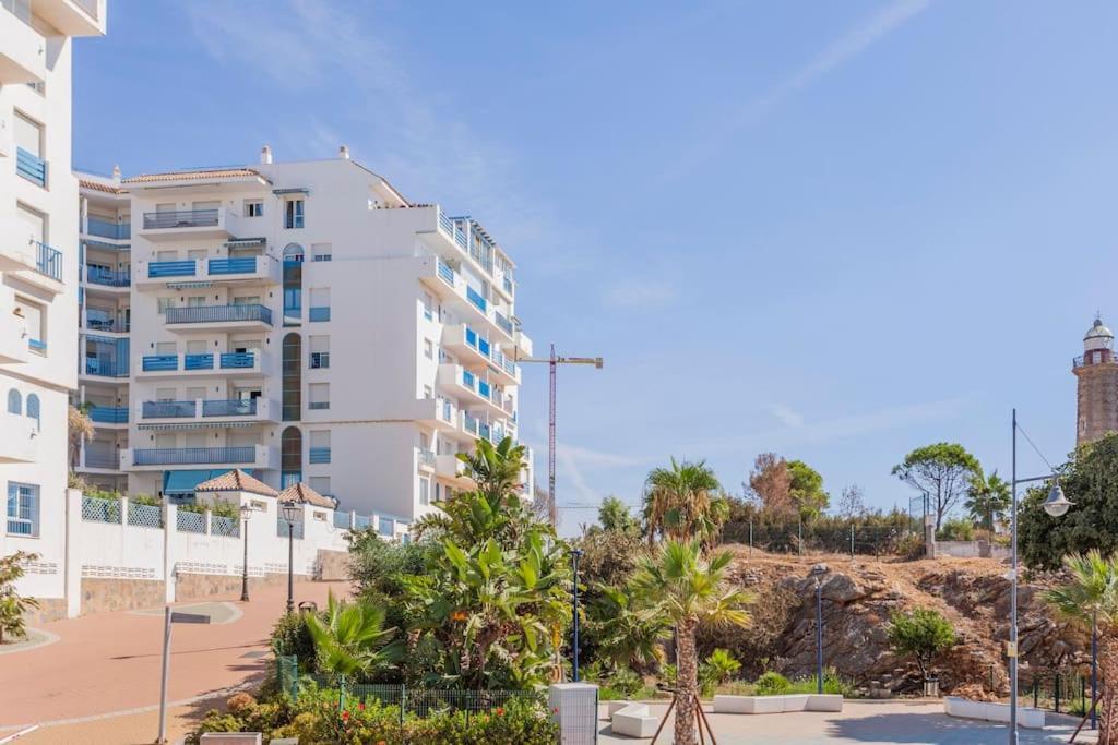 Faro Puerto Estepona Dış mekan fotoğraf
